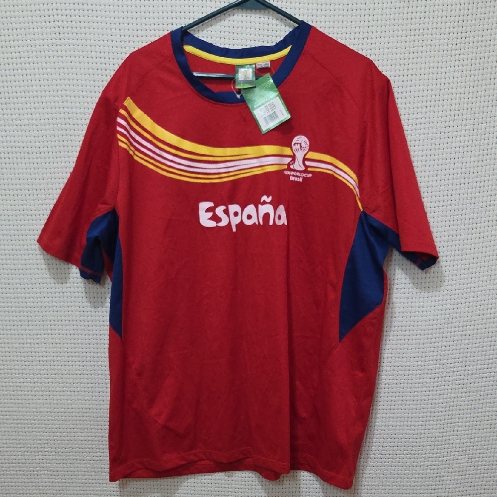 NWT FIFA 2014 WORLD CUP SPAIN T SHIRT